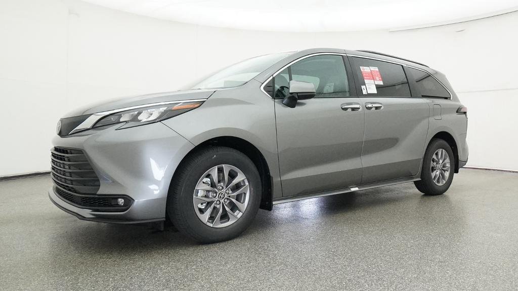 New 2026 Heavy Metal Toyota XLE image 6