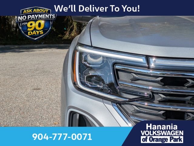 New 2026 Silver Volkswagen 2.0T SE w/Technology image 9