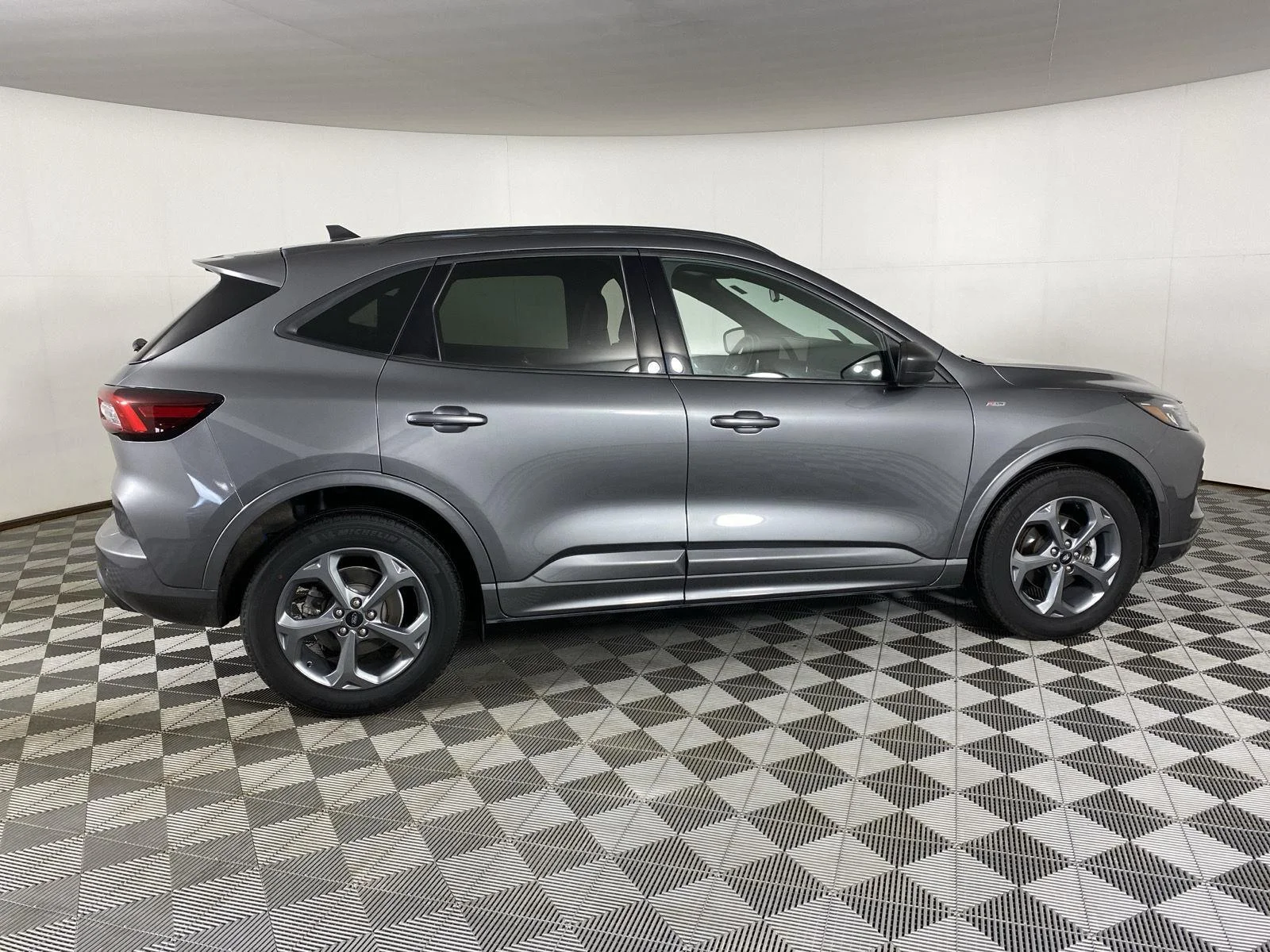 Used 2023 Carbonized Gray Ford ST-Line image 8