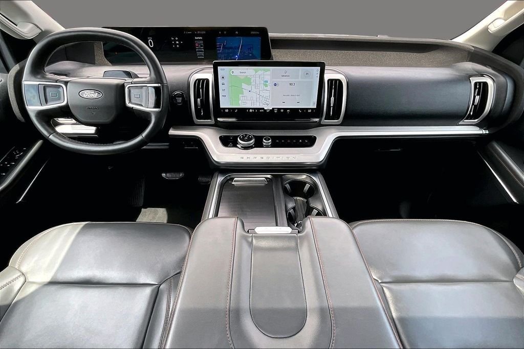 Used 2025 Silver Metallic Ford Active image 9