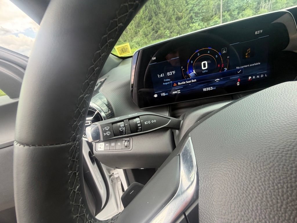 Used 2026 Summit White Chevrolet LT image 35