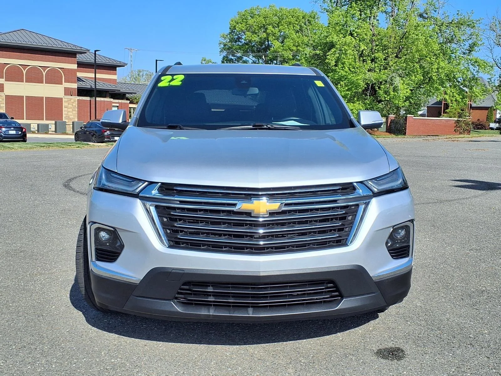 Used 2022 Silver Ice Metallic Chevrolet LT Cloth image 9