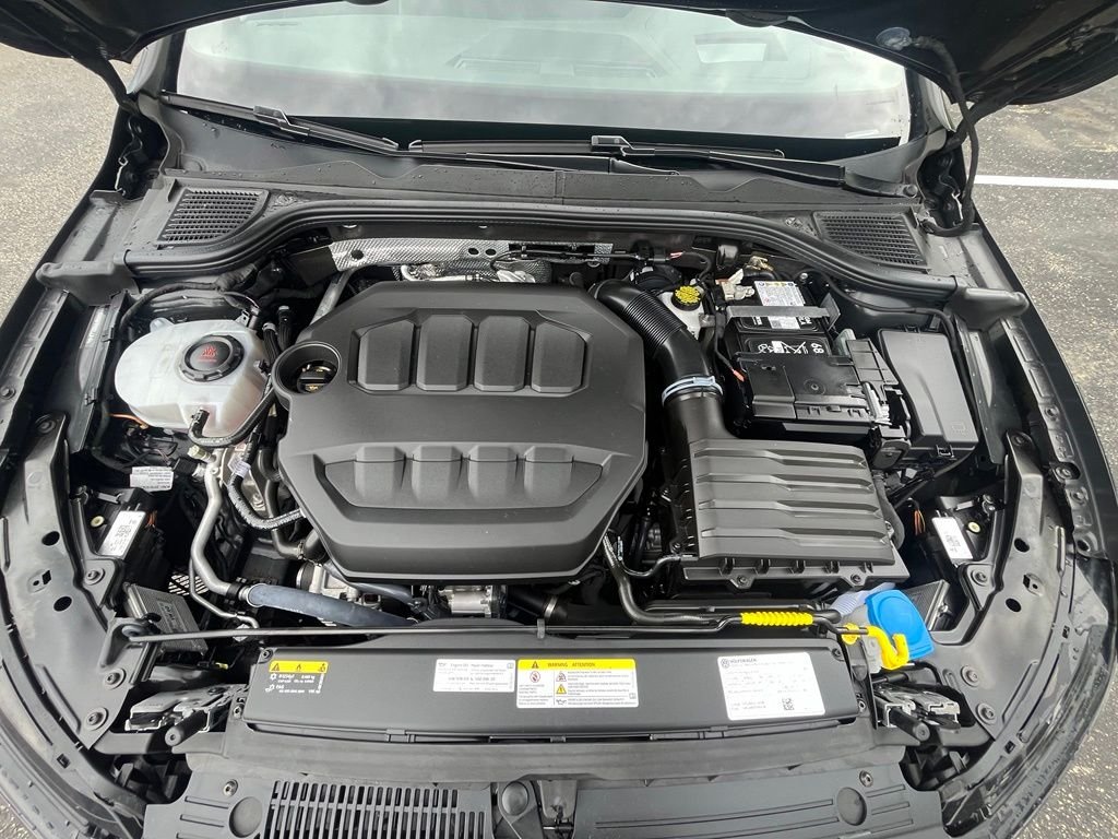 Certified Used 2025 Black Volkswagen Autobahn image 30