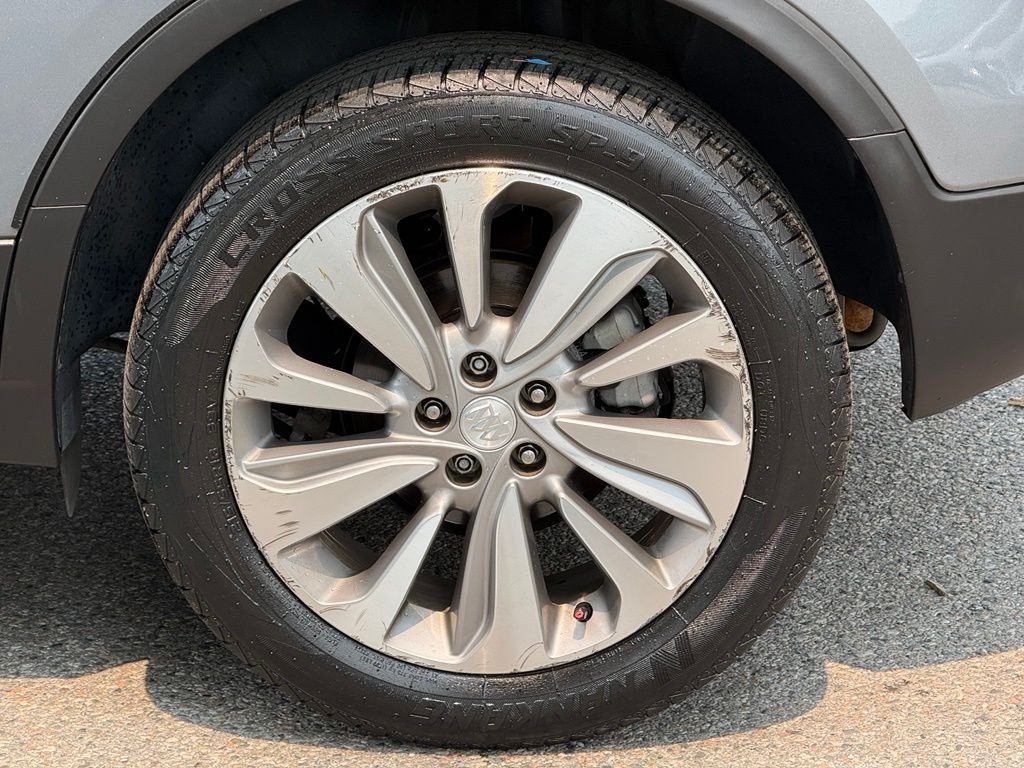 Used 2020 Gray Buick Preferred image 7