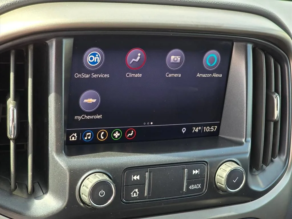 Used 2019 RED HOT Chevrolet 2WD Z71 image 20