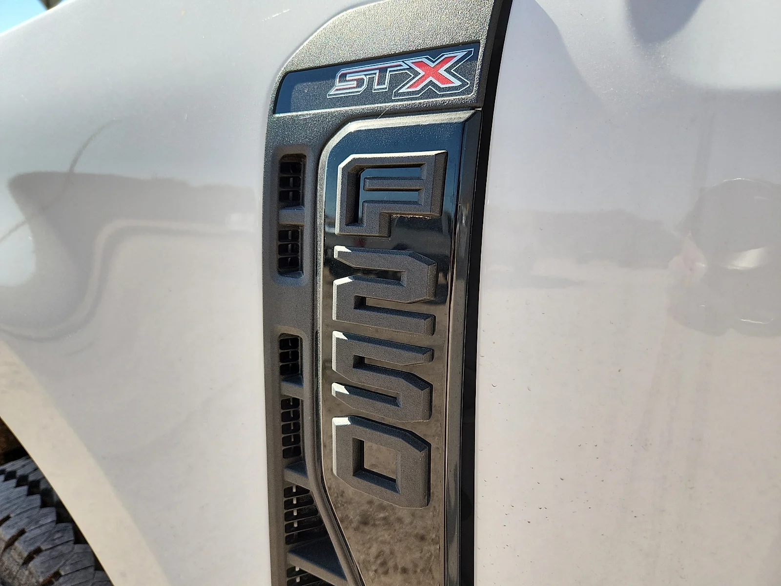 New 2026 Oxford White Ford F-250® XL image 10