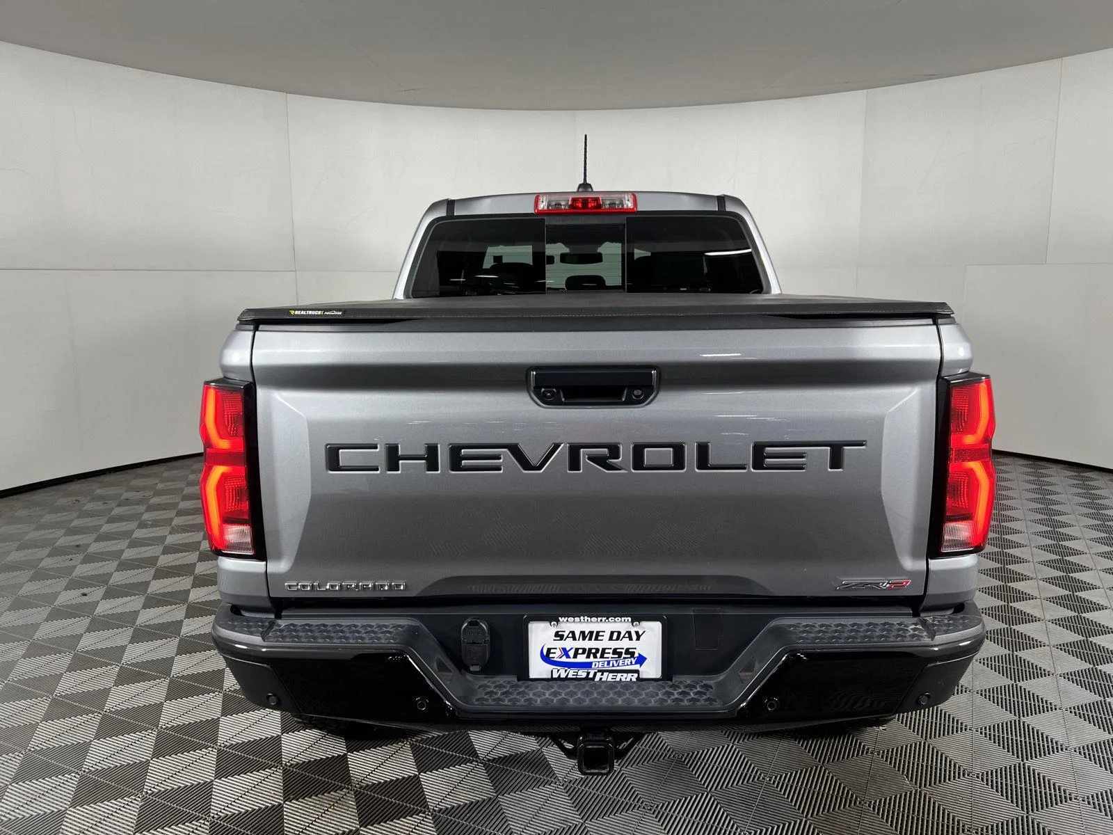 Used 2024 Sterling Gray Metallic Chevrolet ZR2 image 30