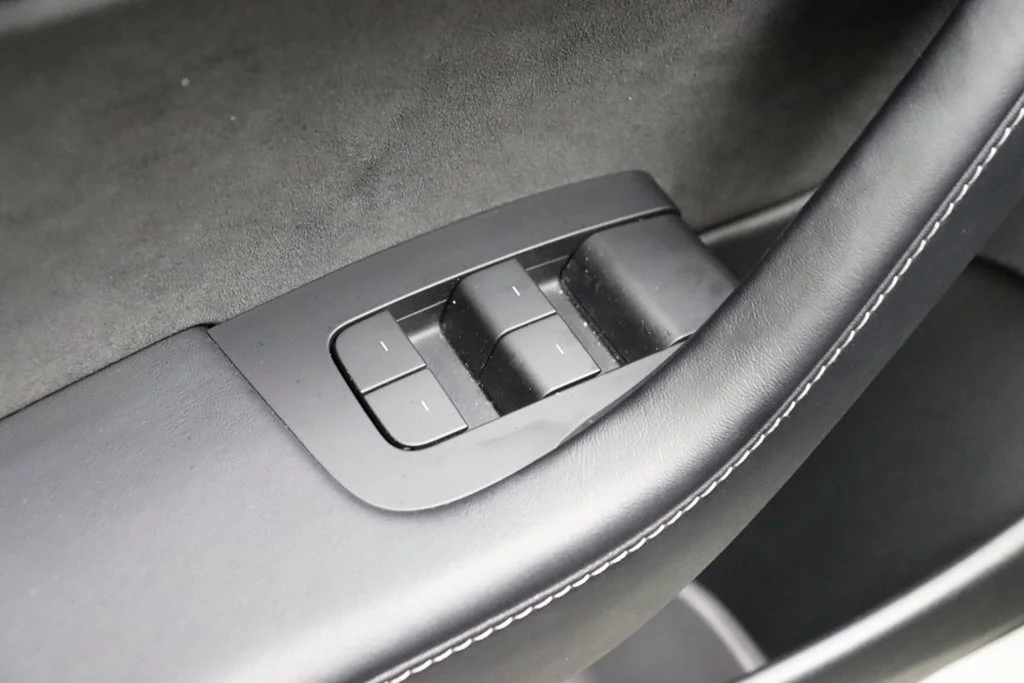 Used 2023 Solid Black Tesla Long Range image 9