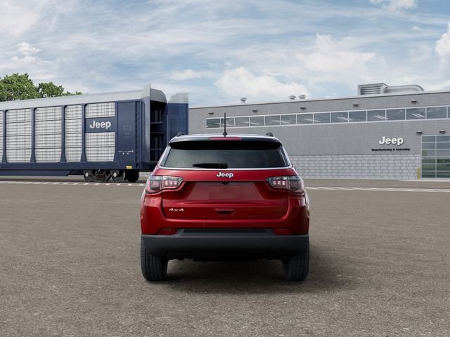New 2026 Red Hot Pearl-Coat Exterior Paint Jeep Limited image 7