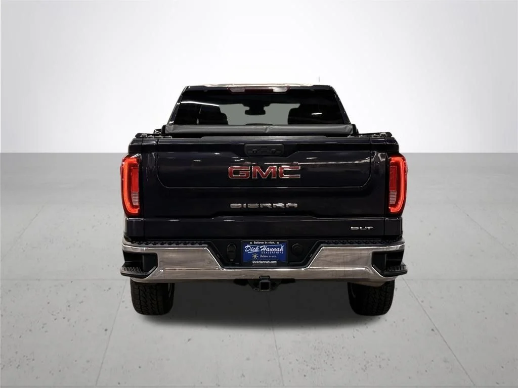 Used 2022 Silver GMC SLT image 11