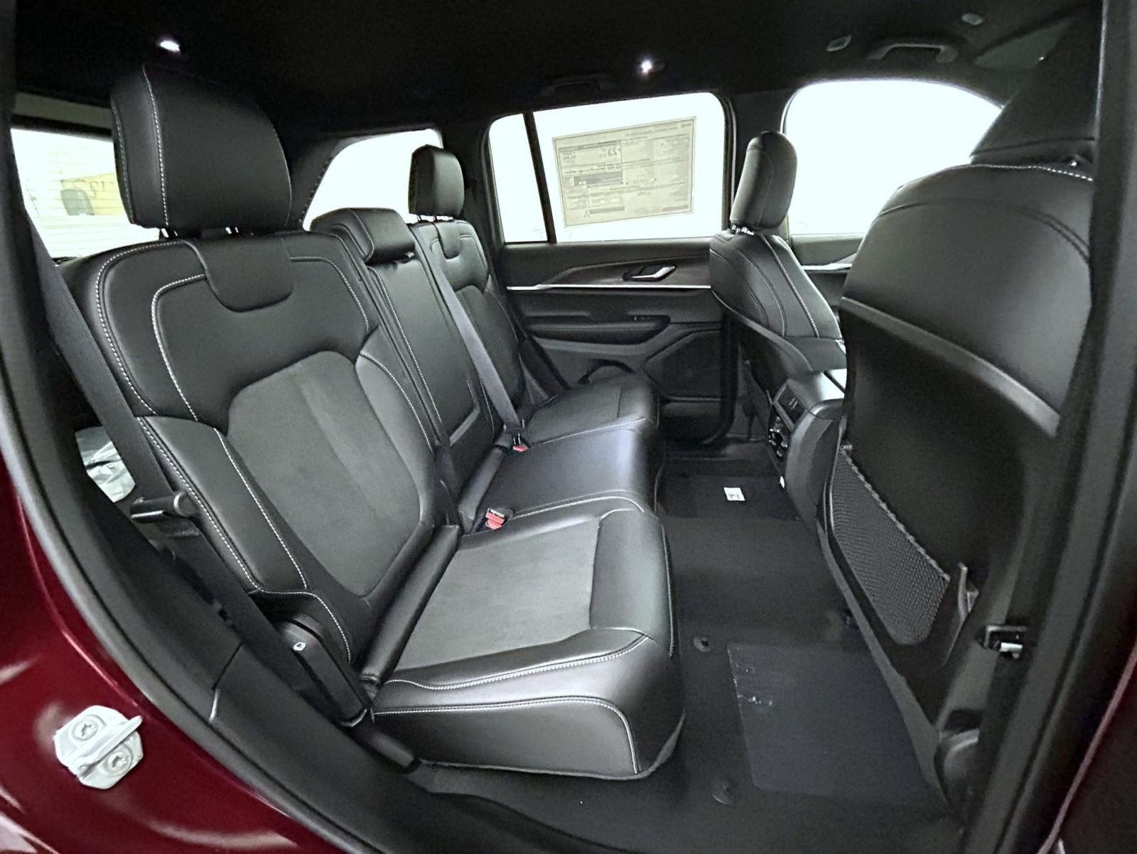 New 2026 Velvet Red Pearl-Coat Exterior Paint Jeep Altitude image 18