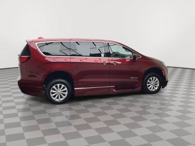 Used 2018 Velvet Red Pearlcoat Chrysler Touring Plus image 35