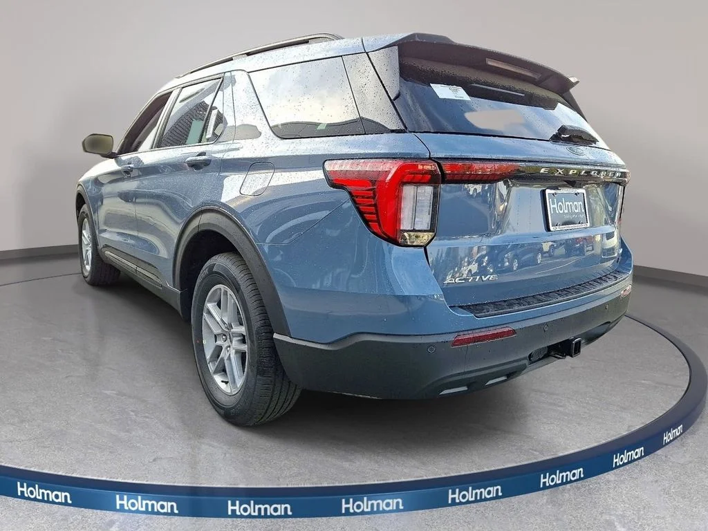 New 2026 Vapor Blue Metallic Ford Active image 5