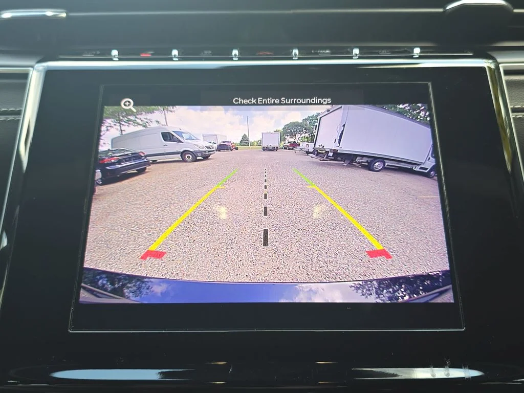 Used 2023 Black Jeep Altitude image 24