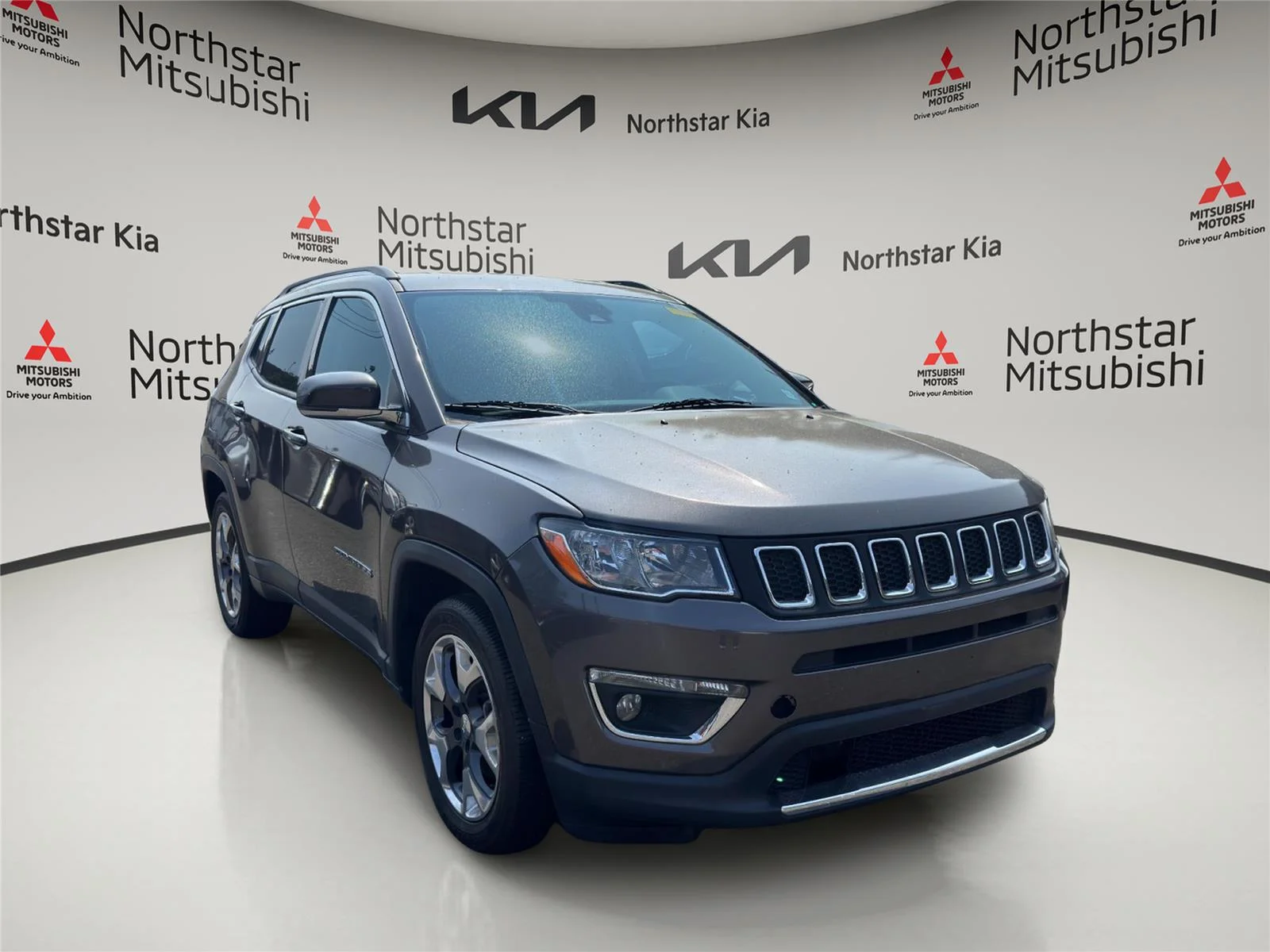 Used 2021 Granite Crystal Metallic Clearcoat Jeep Limited image 5