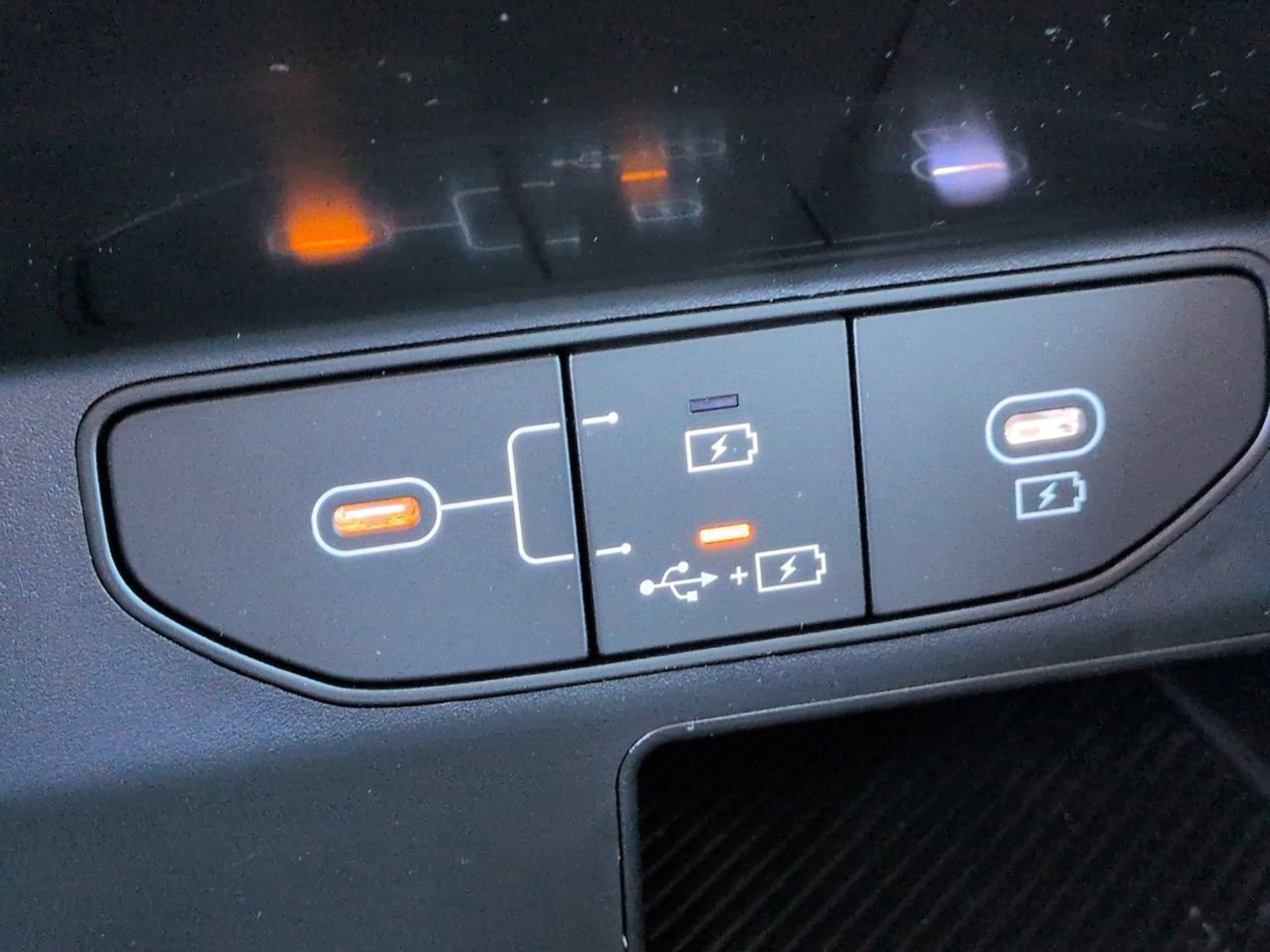 New 2026 Ivory Silver Kia LX image 12