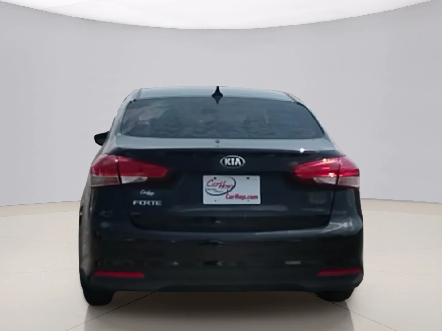 Used 2018 Black Kia  image 5