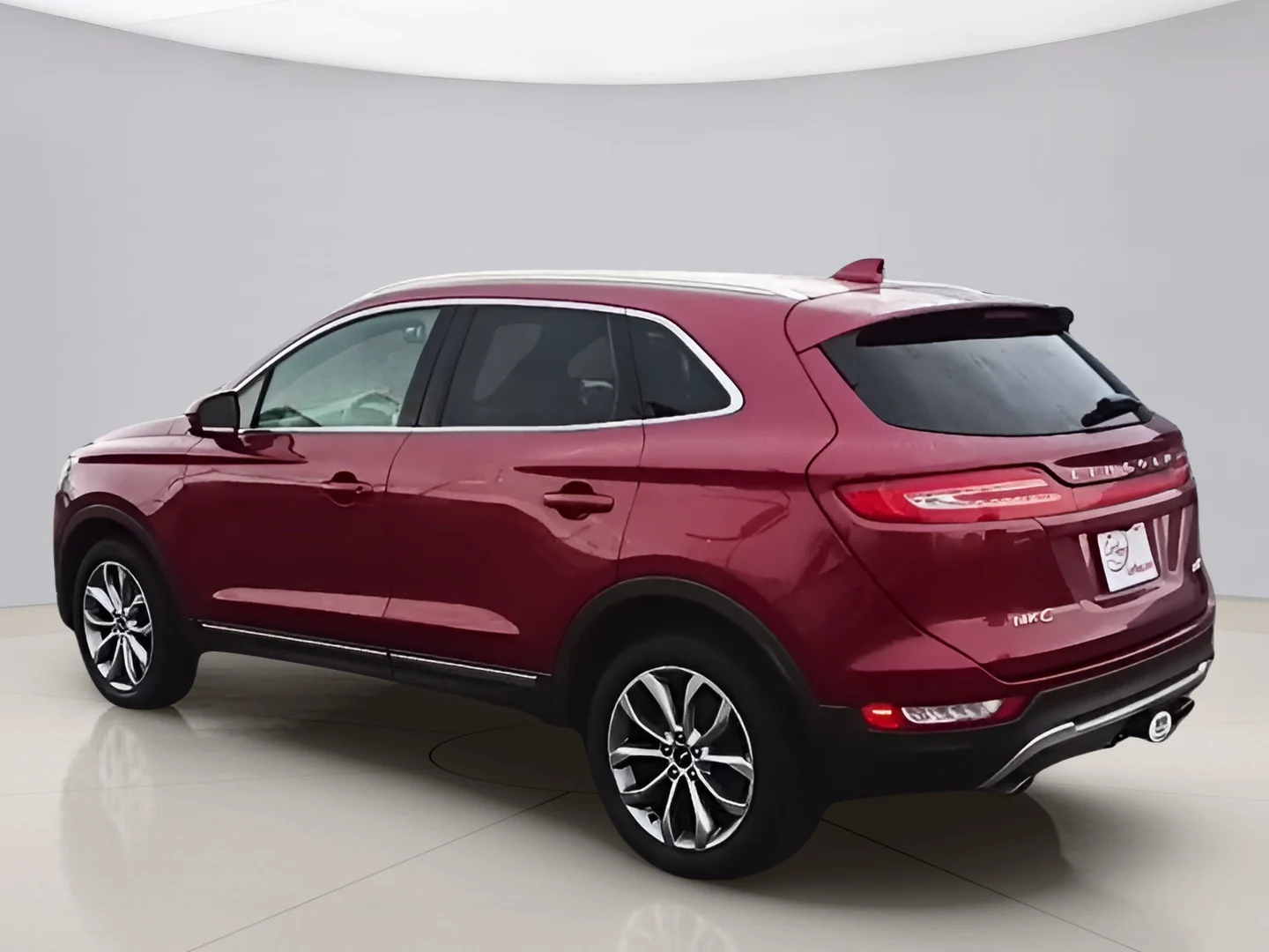 Used 2015 Red Lincoln AWD image 5