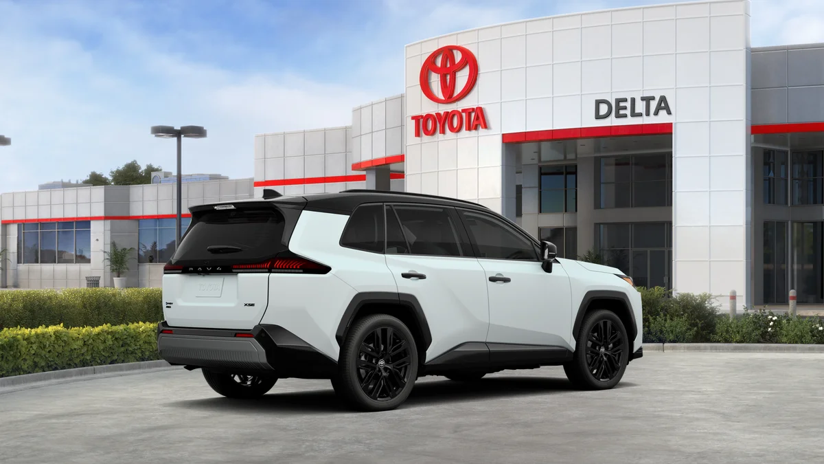 New 2026 Wind Chill Pearl with Midnight Black Metallic roof Toyota XSE image 35
