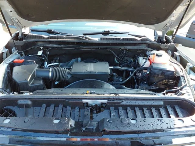 Used 2025 Gray GMC AT4 image 24