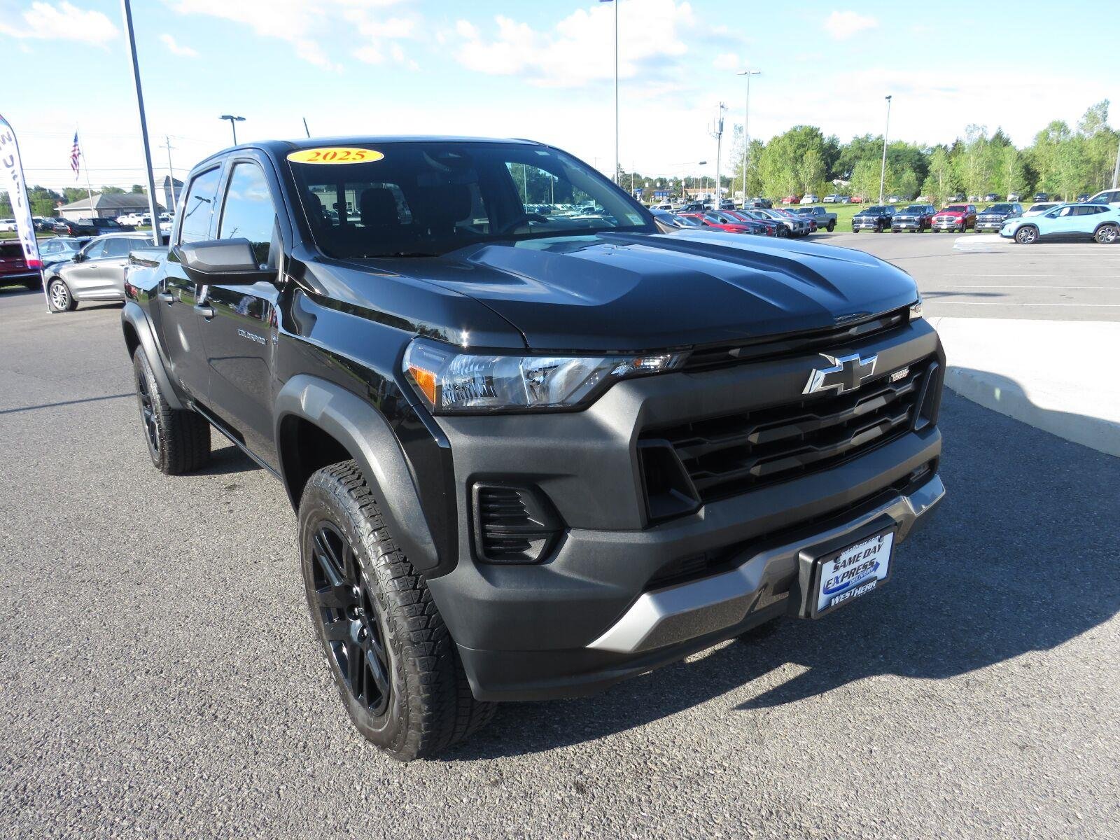 Used 2025 Black Chevrolet 4WD Trail Boss image 3