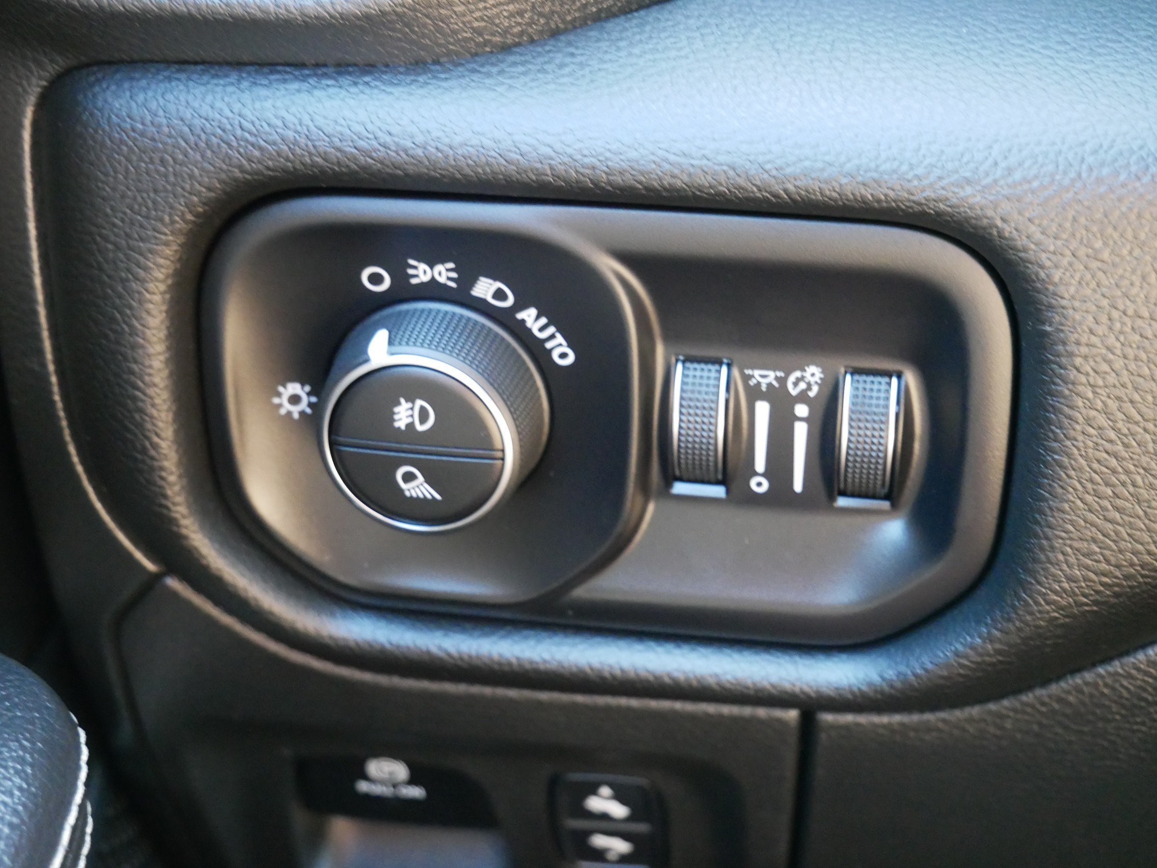 2023 RAM Ram 1500 Pickup Laramie - Photo 25