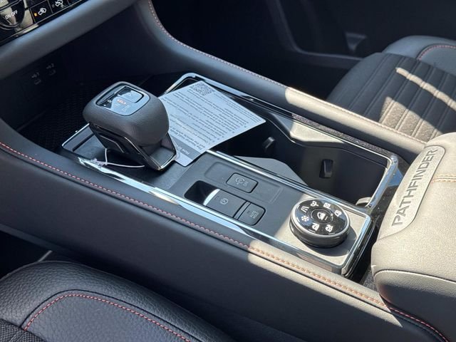 New 2026 Boulder Gray Pearl / Super Black Two-tone Nissan Rock Creek® image 29