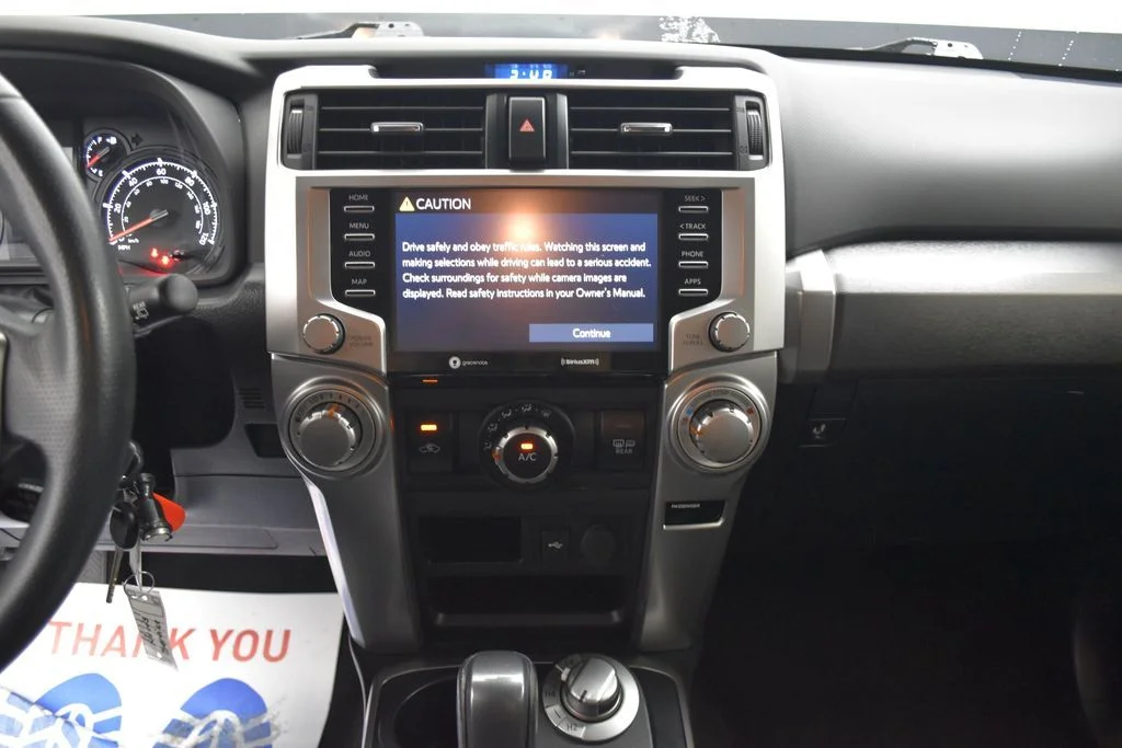 Used 2020 Silver Toyota SR5 image 12