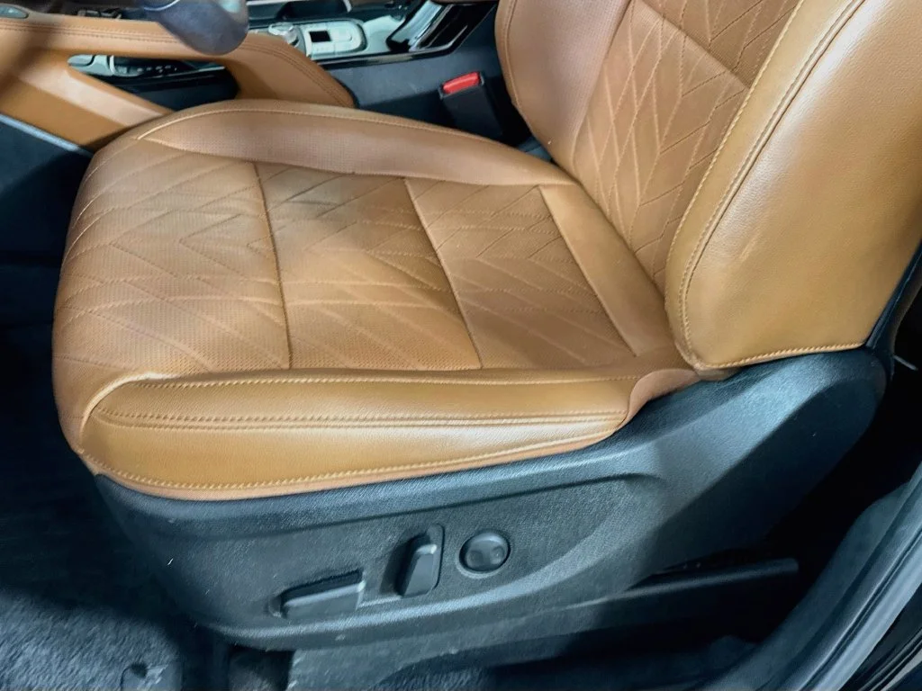 Used 2024 Black Kia EX X-Line image 25