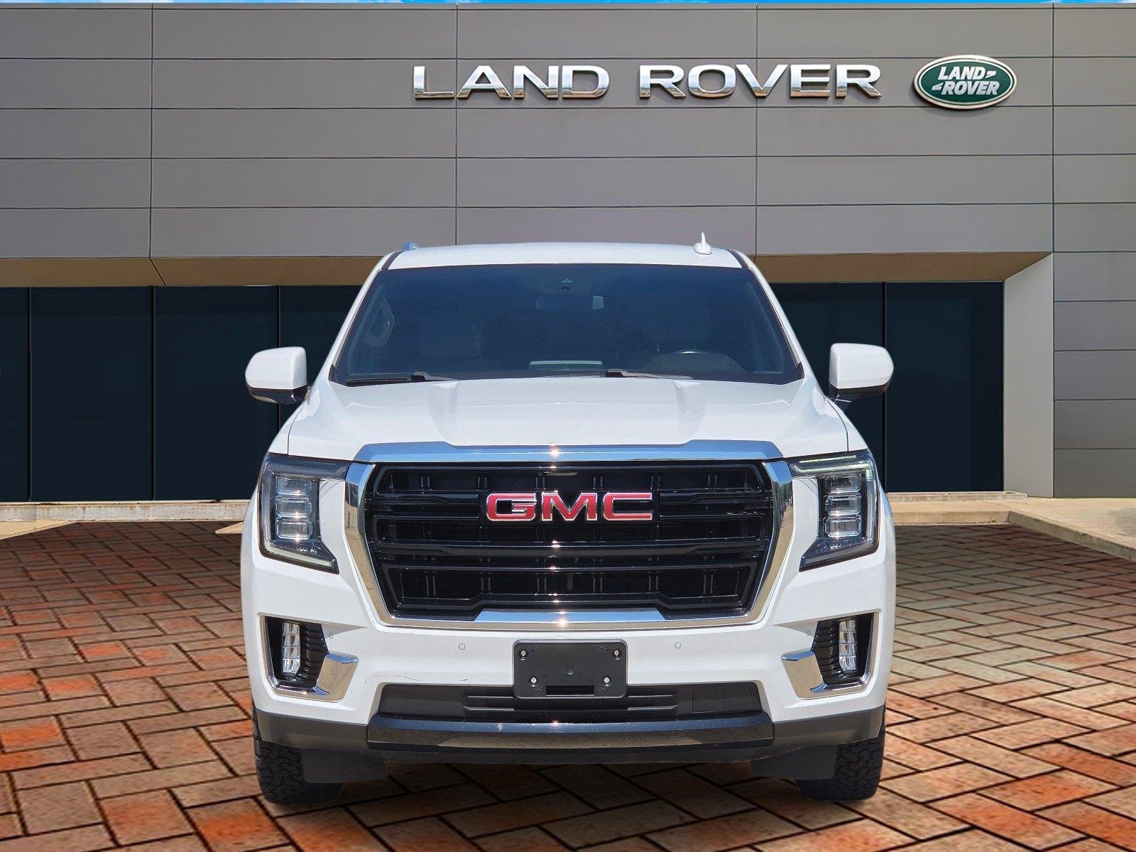 Used 2023 Summit White GMC SLE image 2