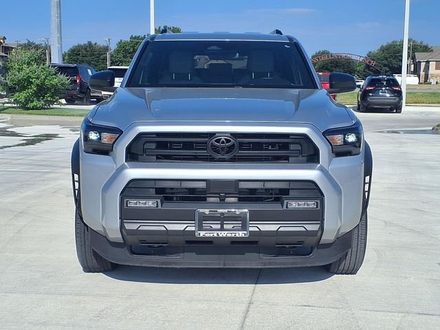 Used 2025  Toyota SR5 image 2