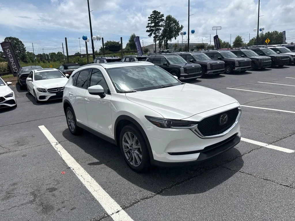 Used 2019 White Mazda Grand Touring image 7