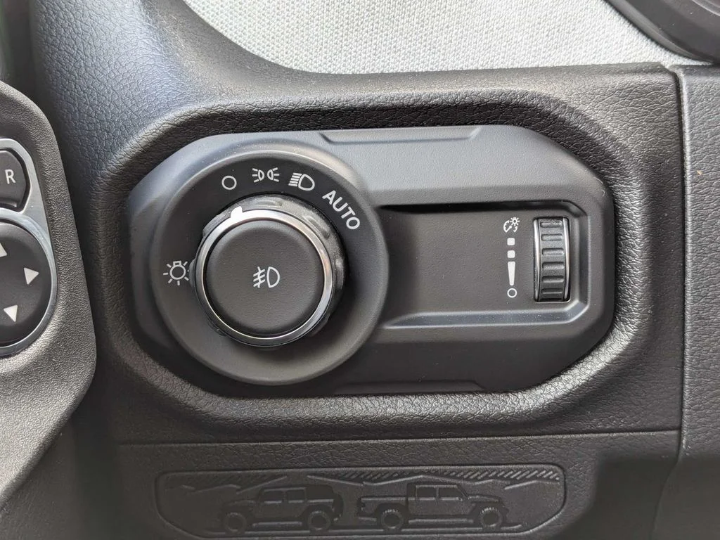 2026 Jeep Wrangler 4-Door Willys - Photo 21