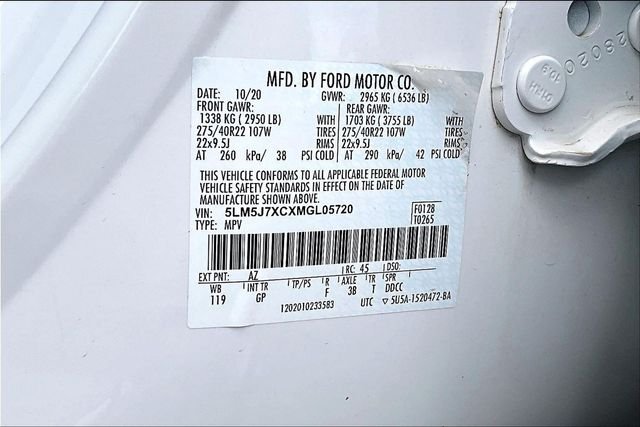 Used 2021 White Lincoln Reserve image 36
