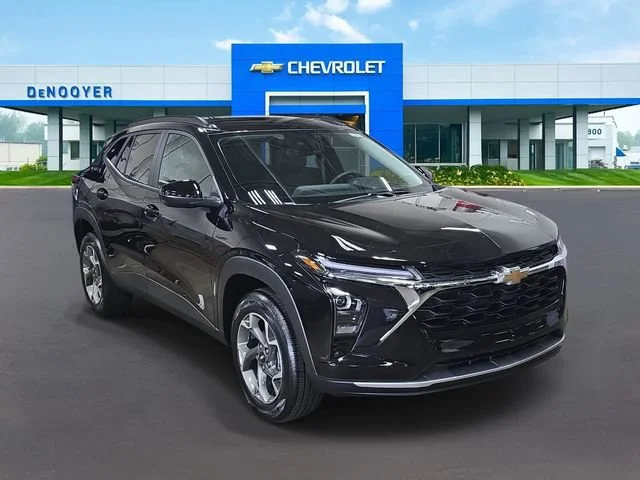 New 2026 Mosaic Black Metallic Chevrolet LT image 4