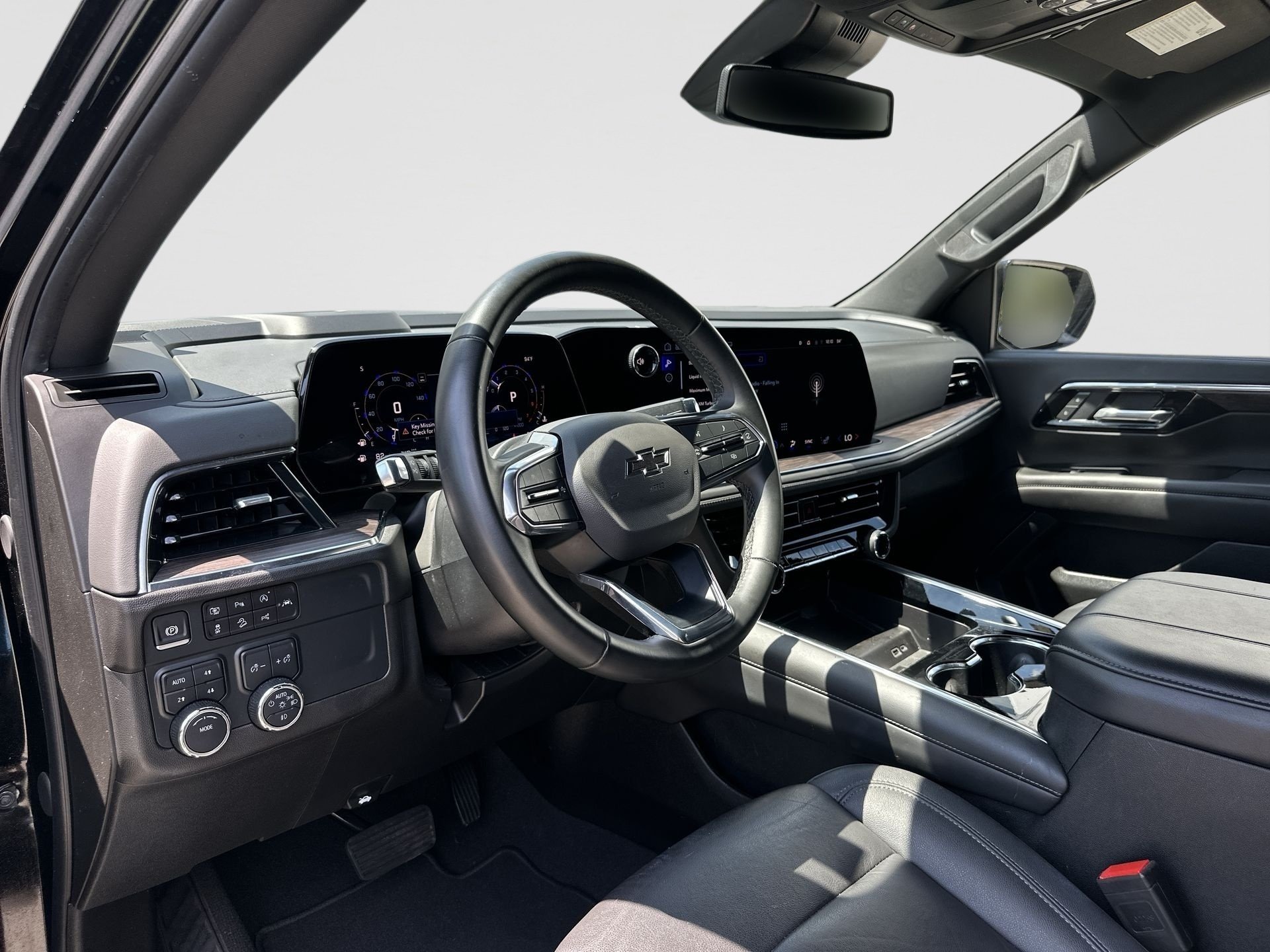 2025 Chevrolet Tahoe Z71 - Photo 10