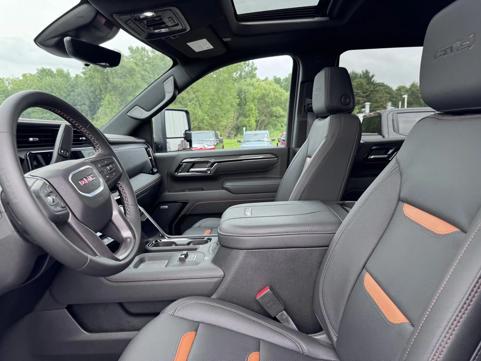 Used 2025 Onyx Black GMC AT4 image 7