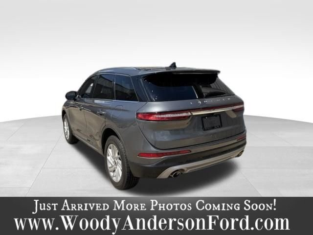 Used 2021 Gray Lincoln Standard image 4