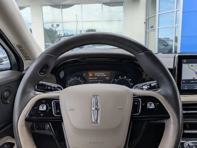 Used 2020 Blue Lincoln Reserve image 21