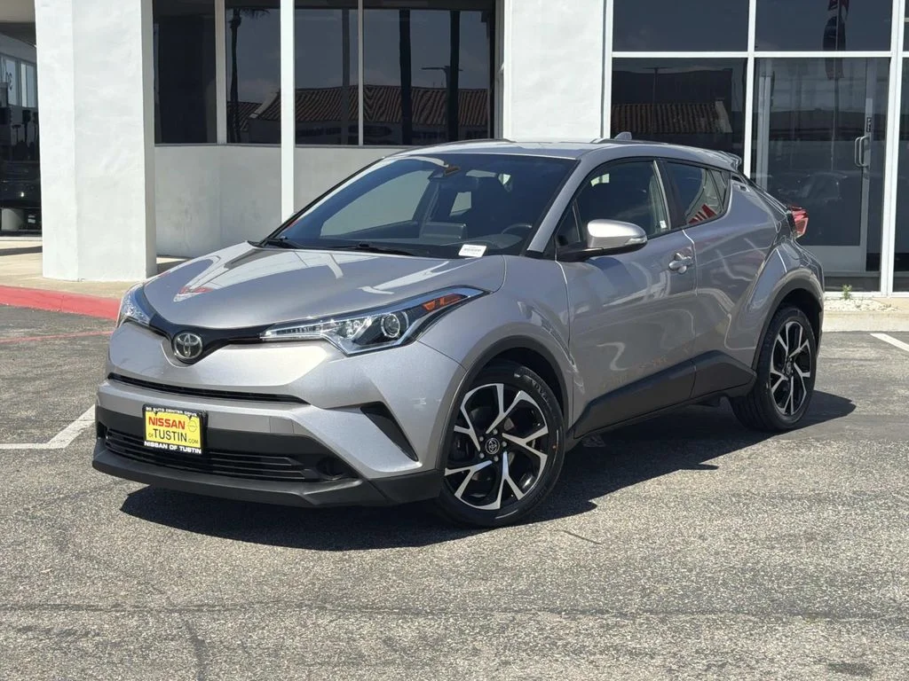 Used 2019 Silver Knockout Metallic Toyota XLE image 1