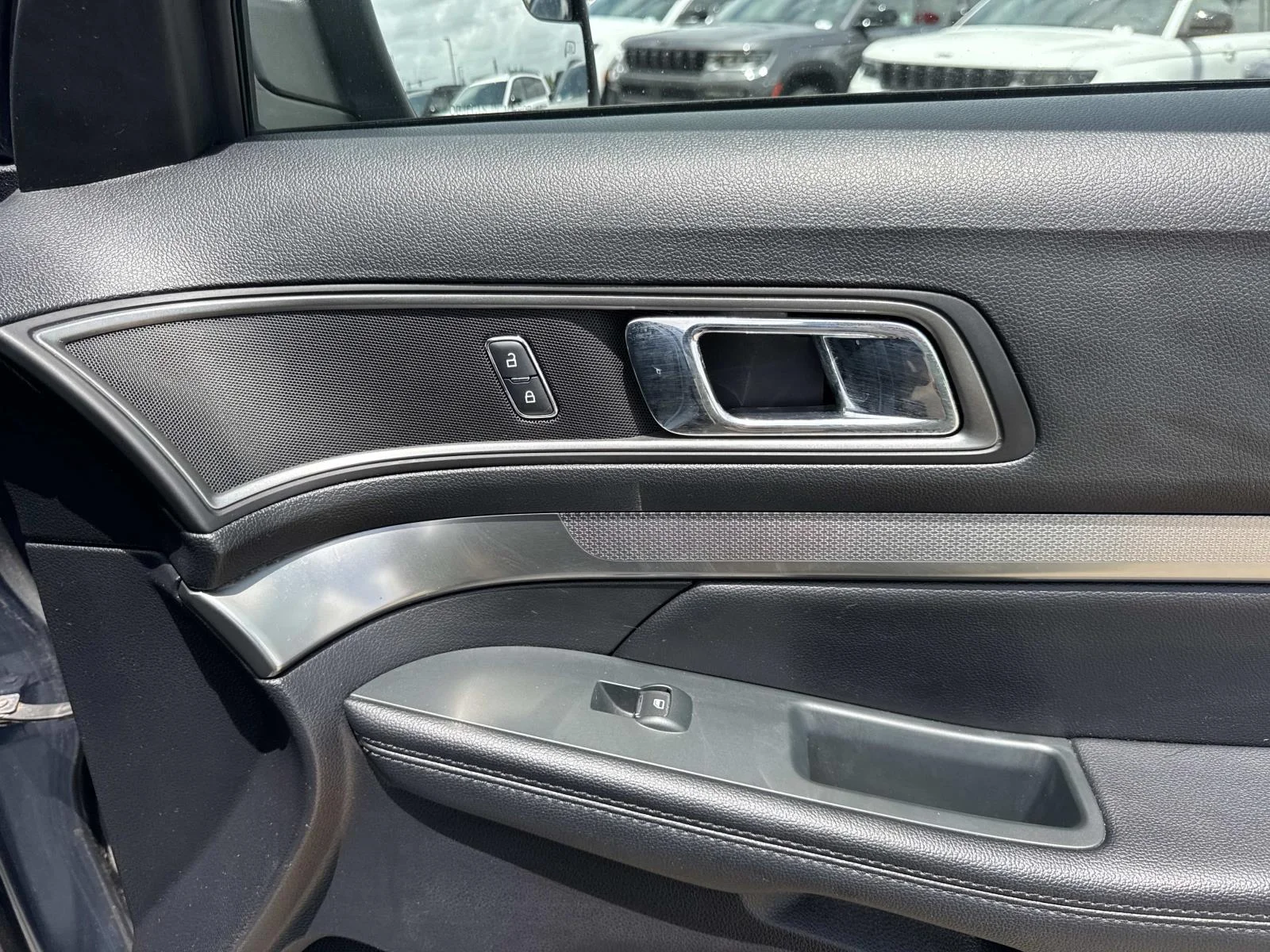 Used 2019 Blue Ford XLT image 14