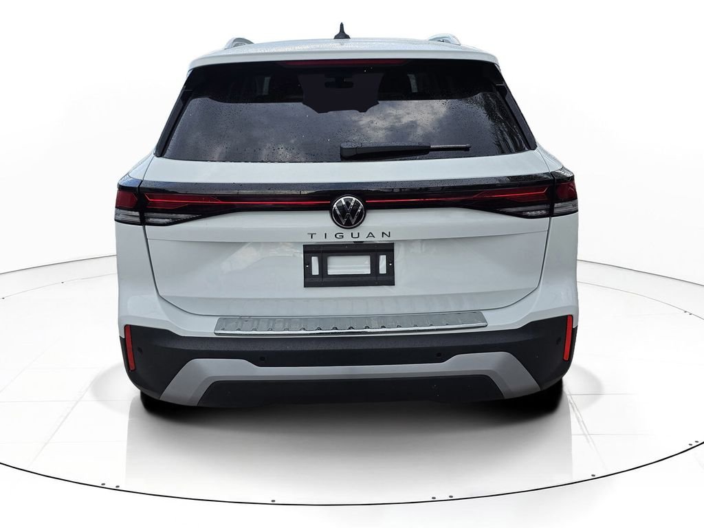 New 2026 White/off-white Volkswagen 2.0T S image 5