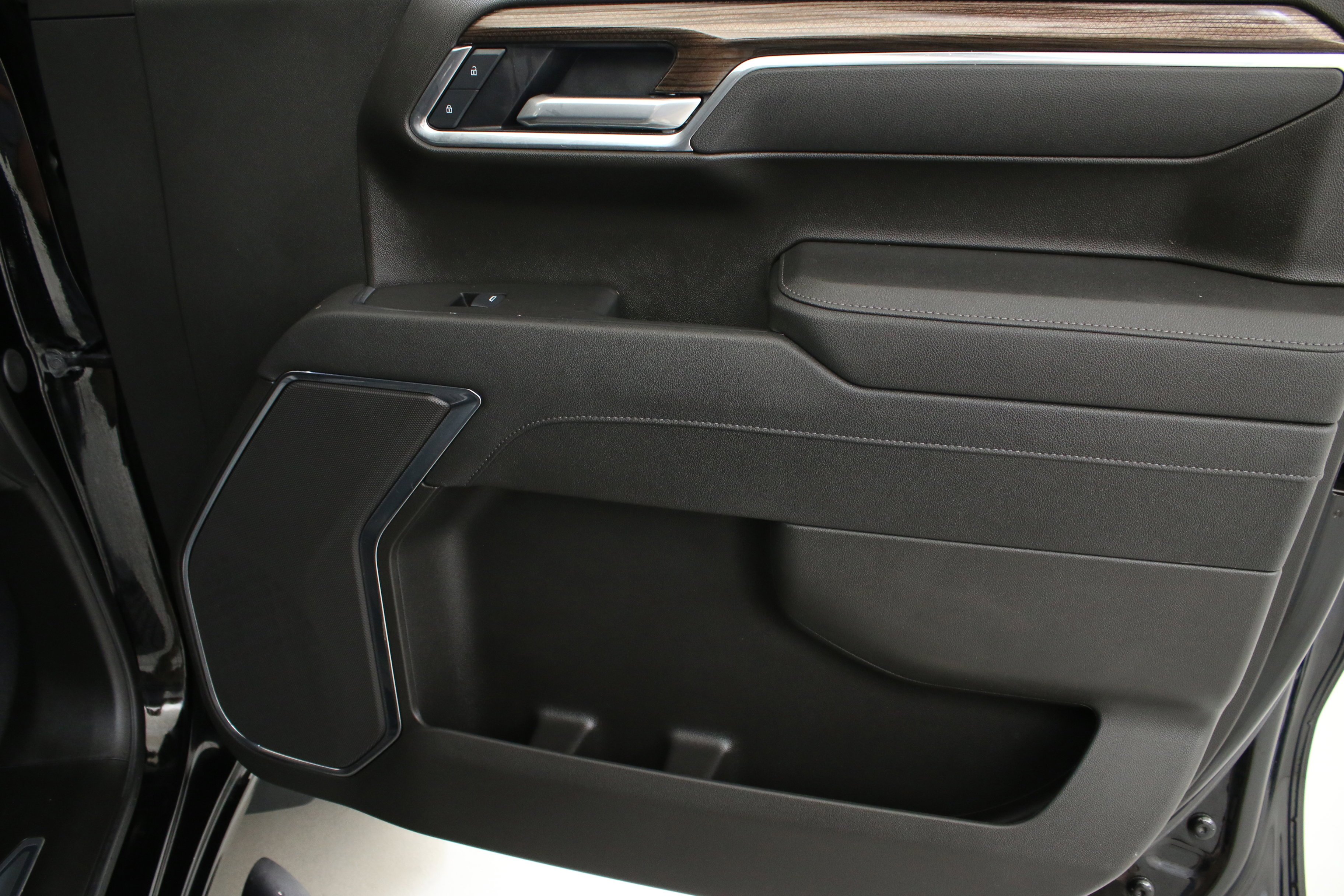 Used 2025 Black Chevrolet LT Trail Boss image 30