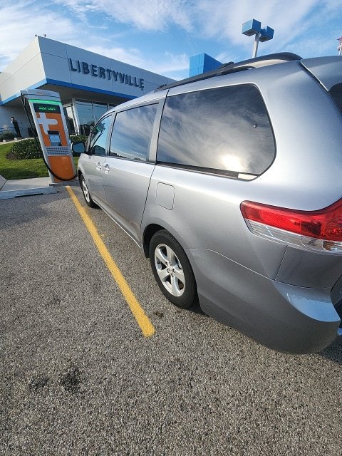 Used 2011 Silver Toyota LE image 4