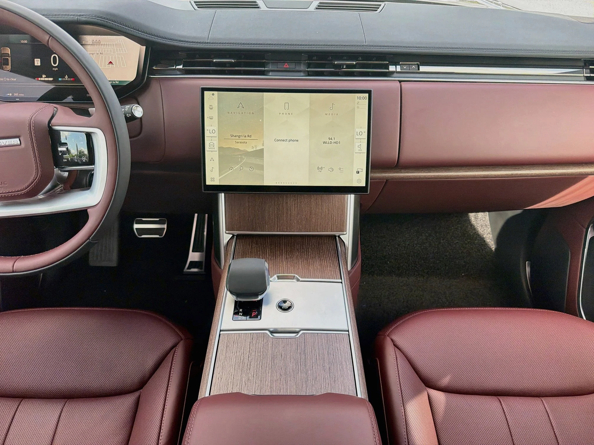 New 2026 Carpathian Grey Land Rover SE image 20