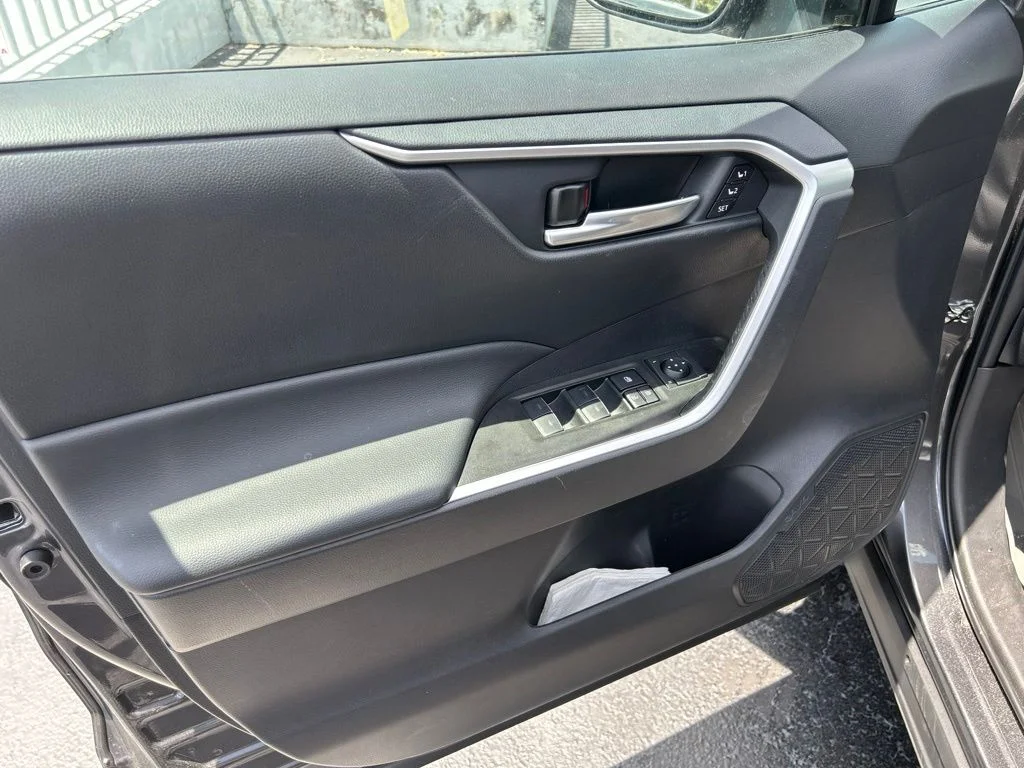 Used 2025 Gray Toyota XLE Premium image 8