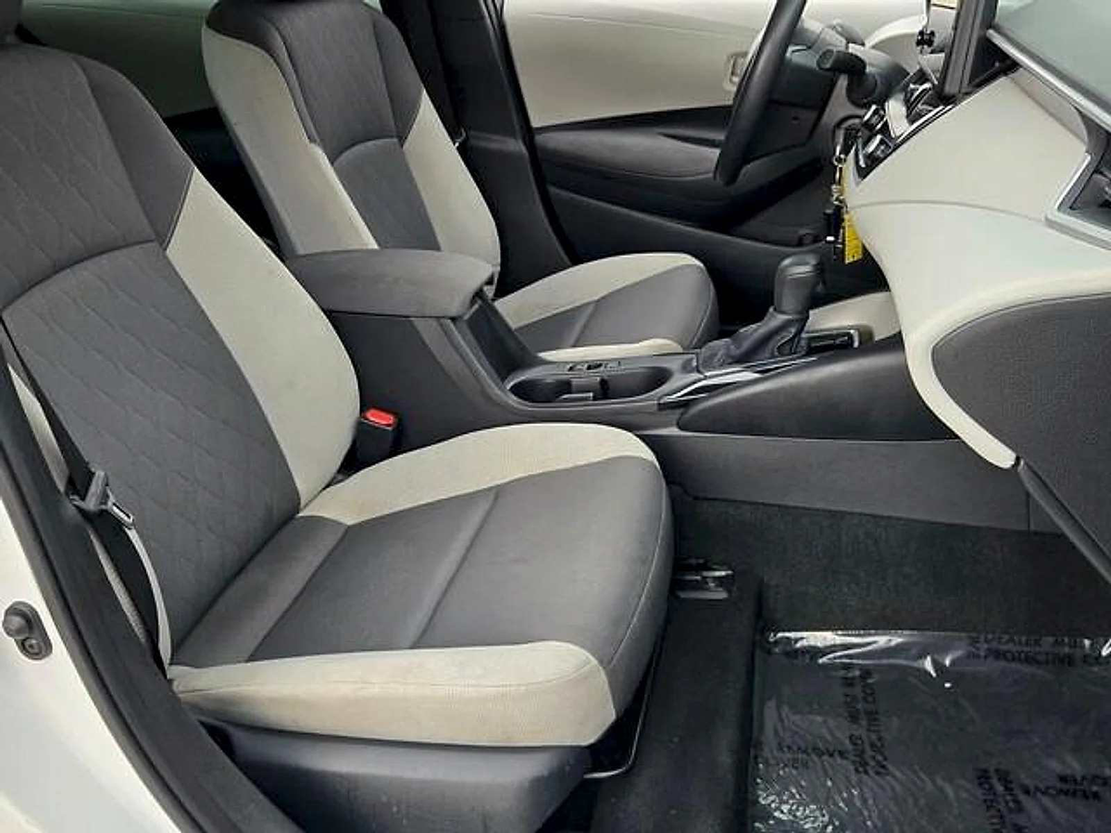 Used 2024  Toyota LE image 16