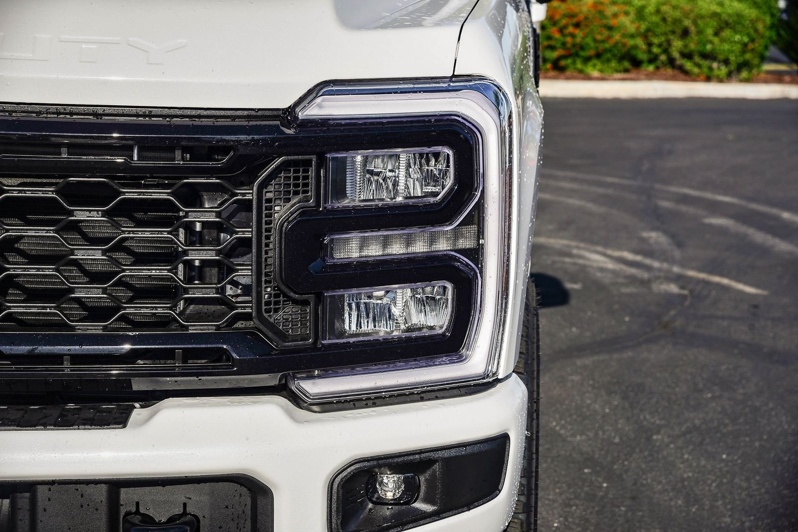 New 2026 Star White Metallic Tri-Coat Ford F-250® Lariat® image 10
