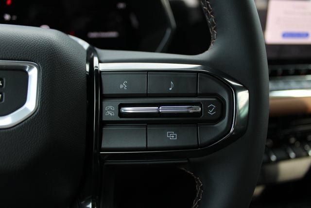 2026 GMC Canyon AT4 - Photo 9