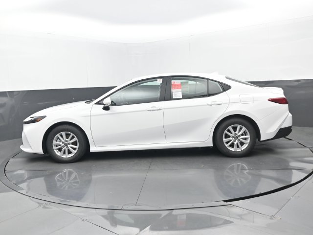 New 2026 Ice Cap Toyota LE image 21